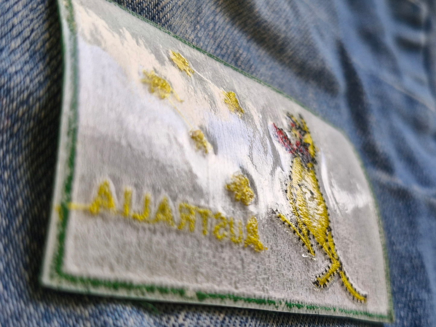 Kangaroo - Green Boxing Australia Travel Iron On Embroidery Patch Destination Souvenir Gift