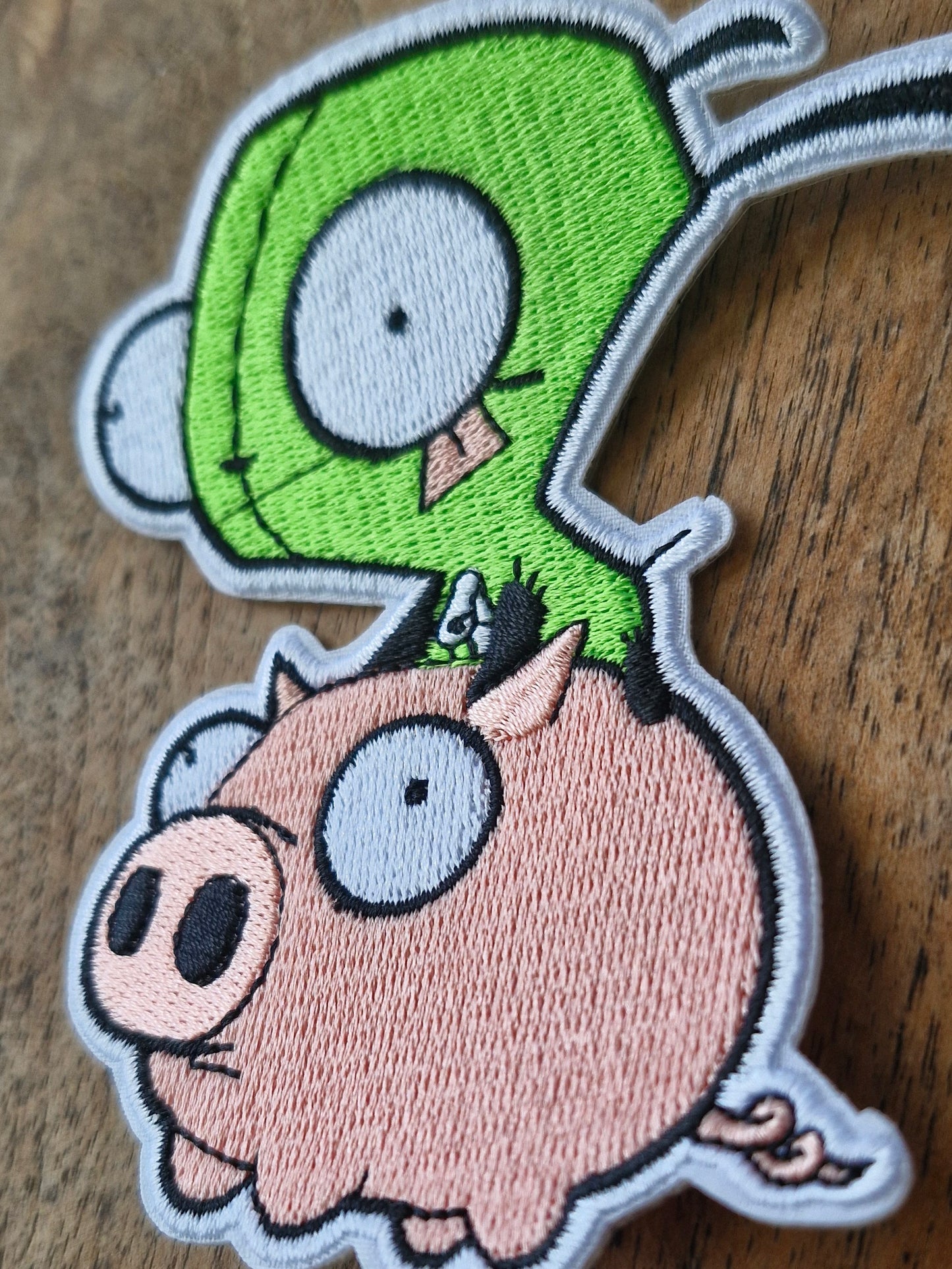 GIR & Piggy - Invader Zim, TV series Nickelodeon Cartoon Teens, Iron On Embroidery Patch